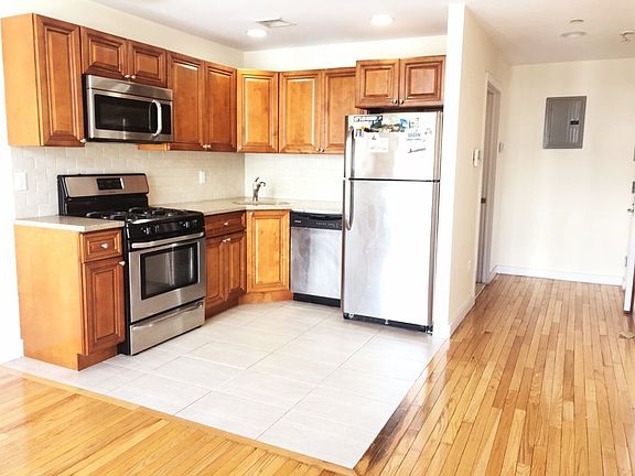 2nd image of 14-34 31st Ave #C4