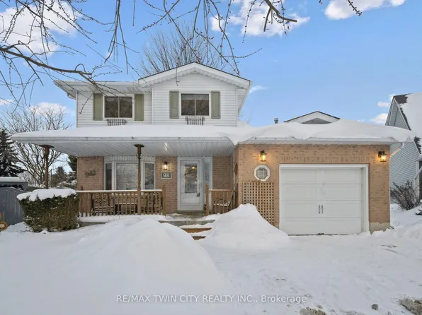 98 Old Maple Ln, Kitchener, ON N2N 3B3