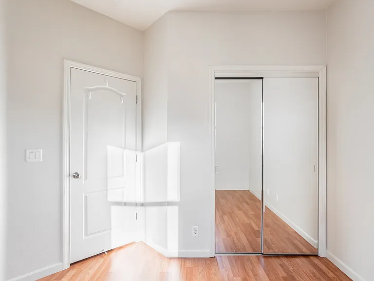 1865 Garzoni Pl — Photo 20