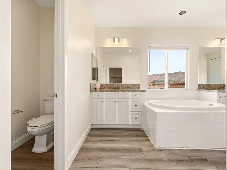 10828 Portofino Ln — Photo 23