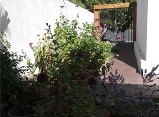 9 La Villita Tres St NE, Albuquerque, NM 87112