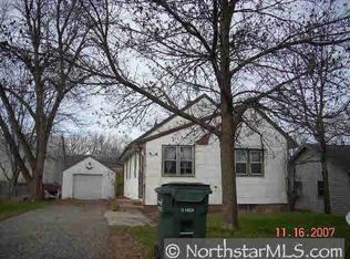 314 N Chestnut St, Belle Plaine, MN 56011