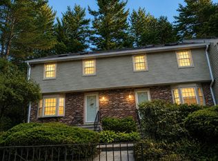 24 Hilltop Ln UNIT 24, South Easton, MA 02375