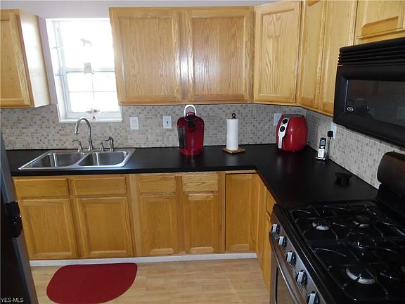 4th image of 269 Finchfield Cir