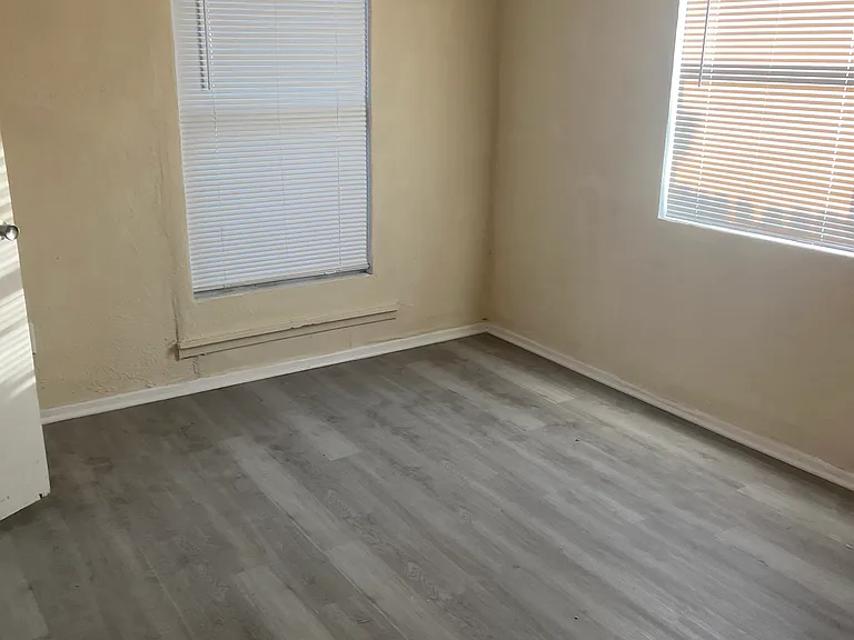 107 Michael Ln — Photo 16