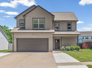 105 Lucerne Ln, Clarksville, TN 37040