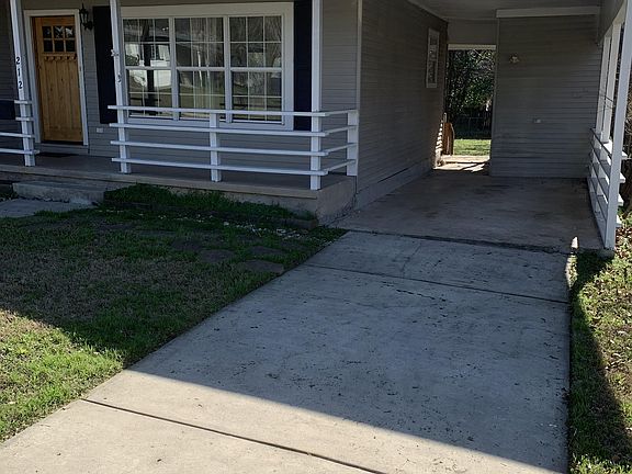 3rd image of 212 Lyman Dr