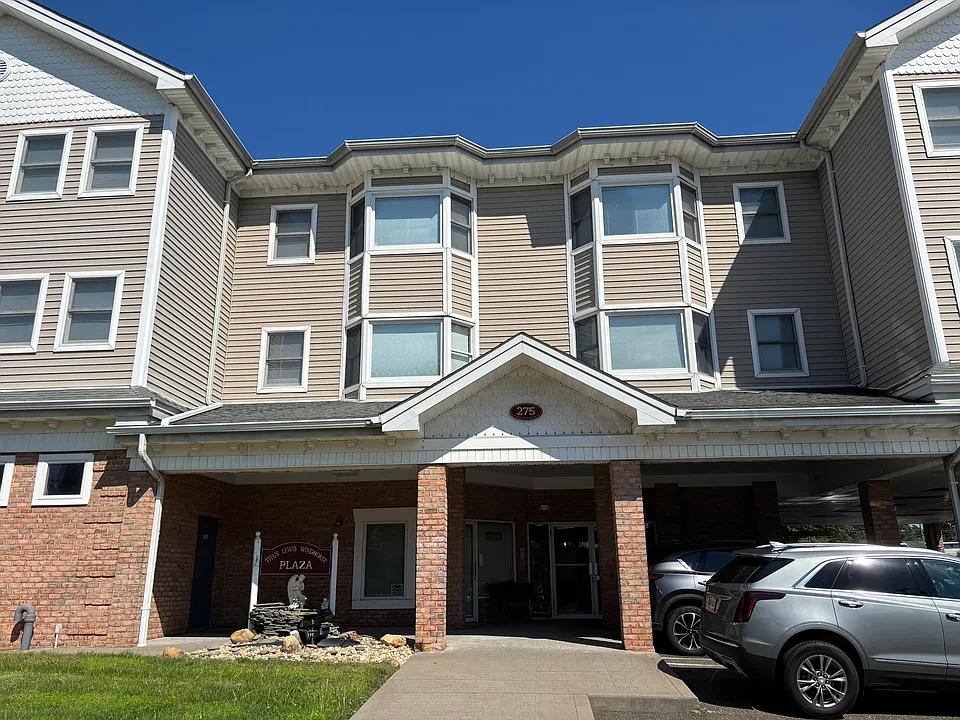 275 Liberty Ave #204