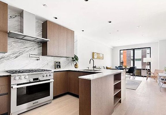 2nd image of 442 E 13th St #21