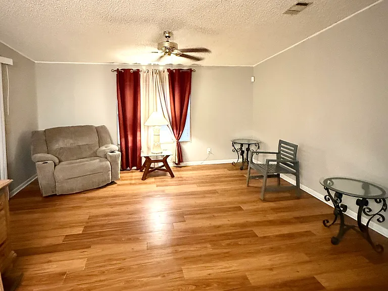 16648 Daeza Dr — Photo 24