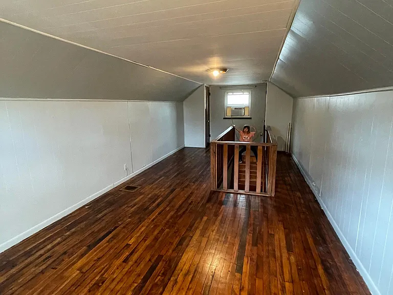 1008 Warwick Pl — Photo 11