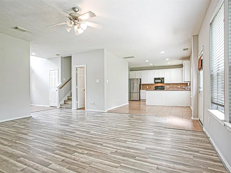 43 W Spindle Tree Cir — Photo 10
