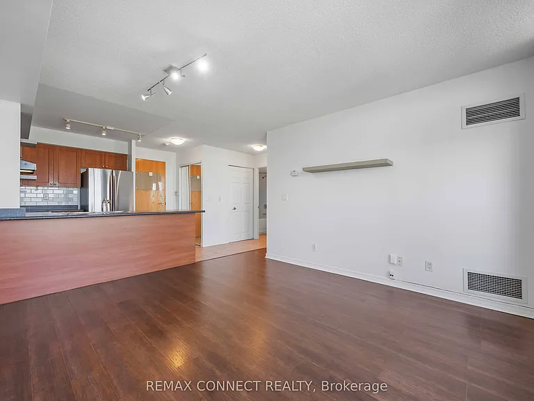 340 Watson St W #420 — Photo 13