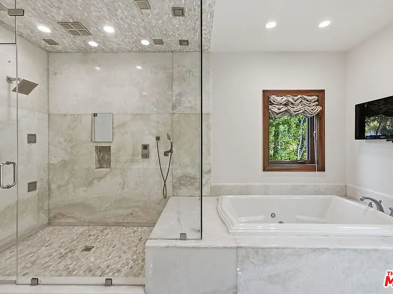 2108 San Ysidro Dr — Photo 20