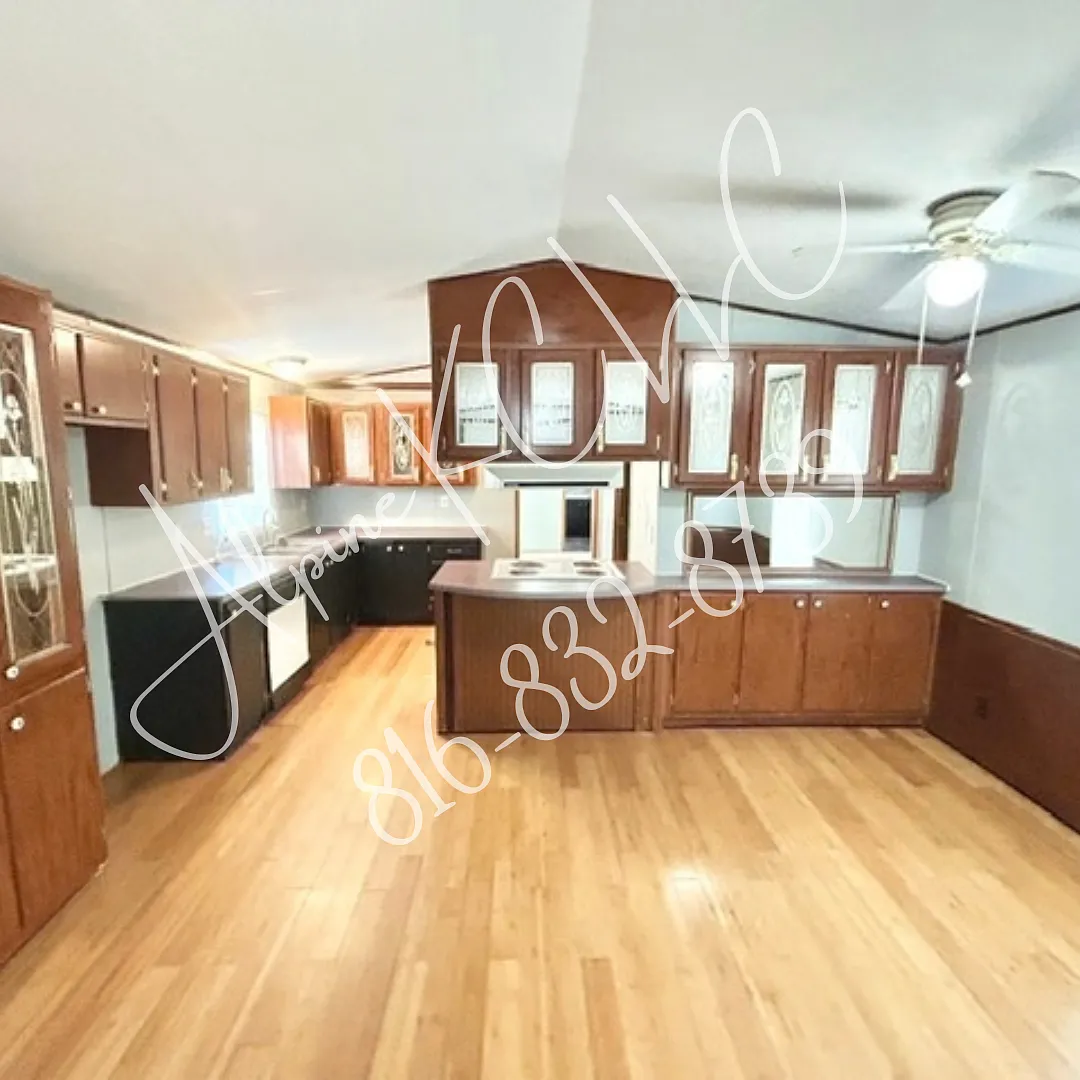 2 bed, 650 sqft, $900 — Photo 1