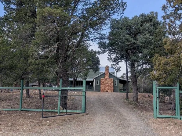 31 Peak Rd, Edgewood, NM 87015