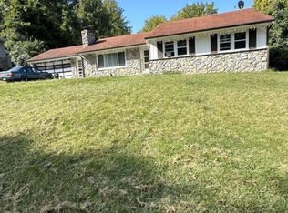 924 Parkside Dr S, Reading, PA 19611