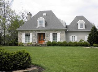 2242 Rock Crk, Akron, OH 44333