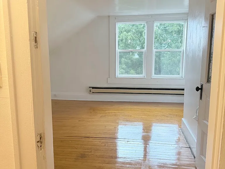 414 2nd St W — Photo 19