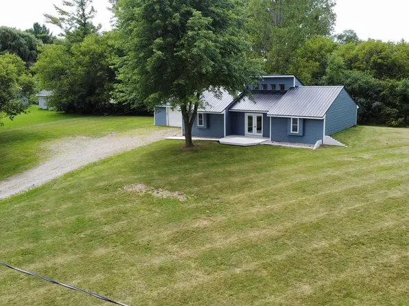 1193 N Oak Rd, Davison, MI 48423