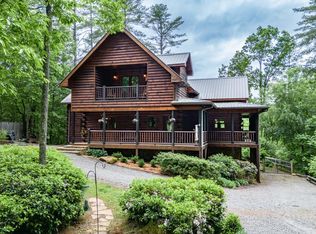 653 Barlow Fields Dr, Hayesville, NC 28904