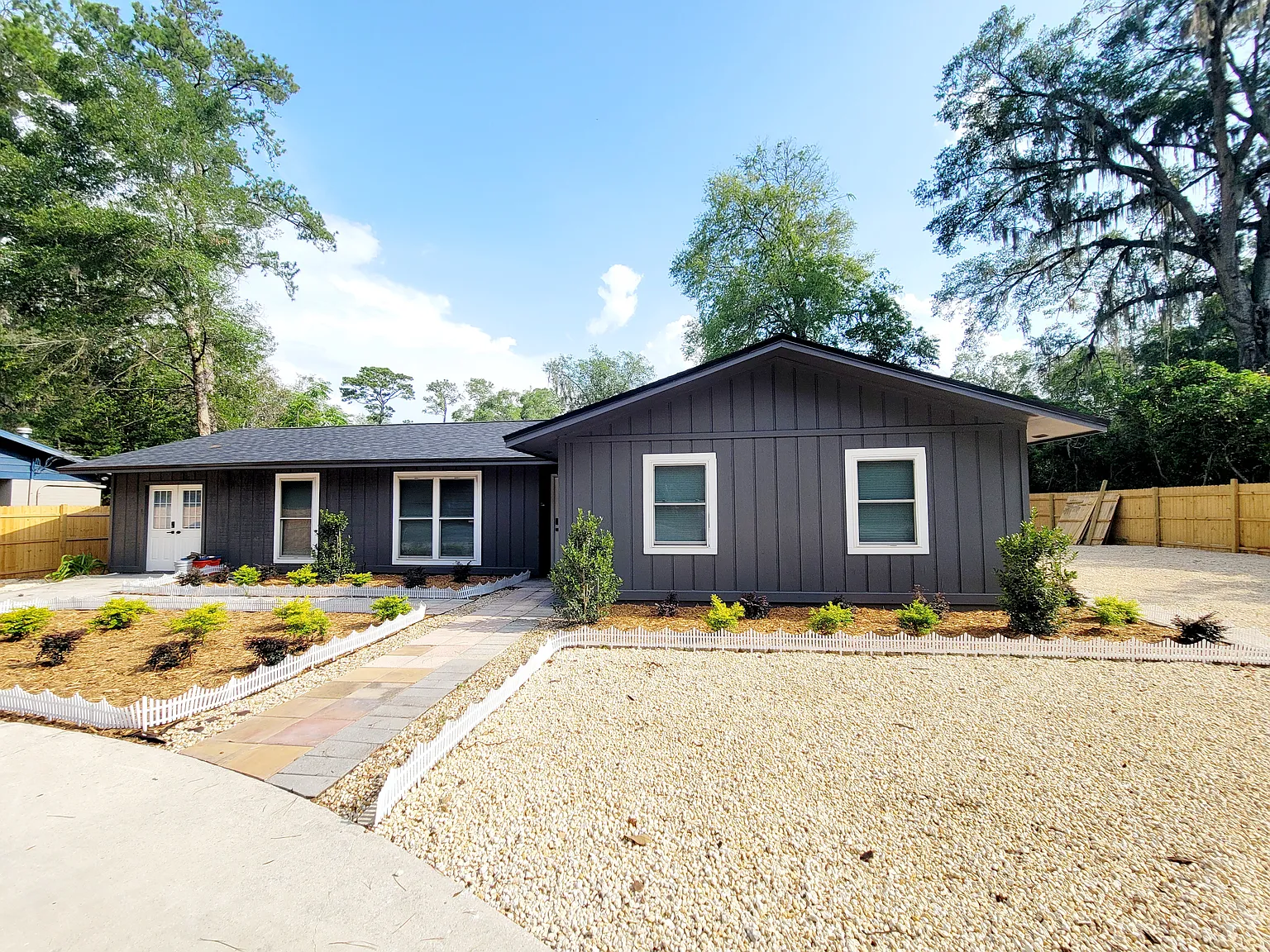 4 bed, 1684 sqft, $3,100 — Photo 1