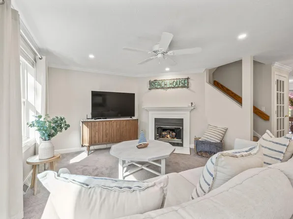 37 Southpoint Drive, Sandwich, MA 02563