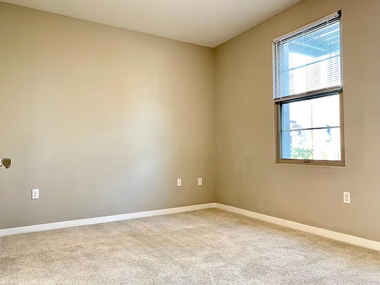 1099 Harebell Pl — Photo 8