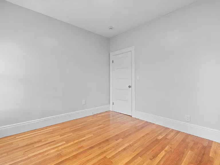67 Romsey St #2 — Photo 13