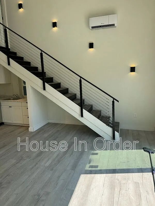 2 bed, 2.0 bath, 893 sqft, $1,800 — Photo 4