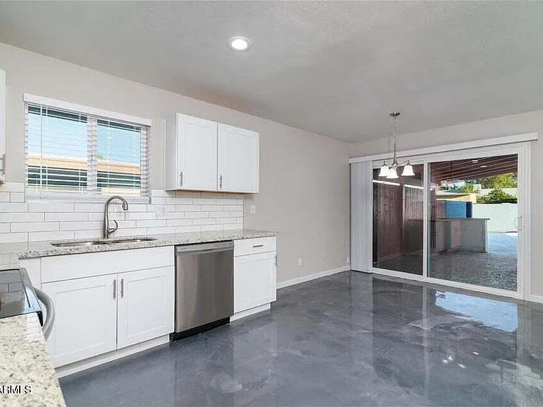 521 W Pebble Beach Dr — Photo 9