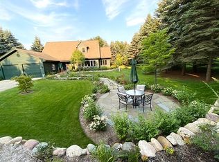 5010 Mountain Watch Dr, Harbor Springs, MI 49740