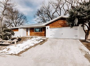 2706 S Clayton St, Denver, CO 80210