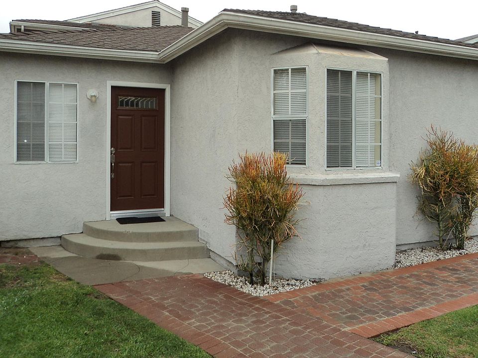 2nd image of 1531 Torrance Blvd #R7ahk0z3a
