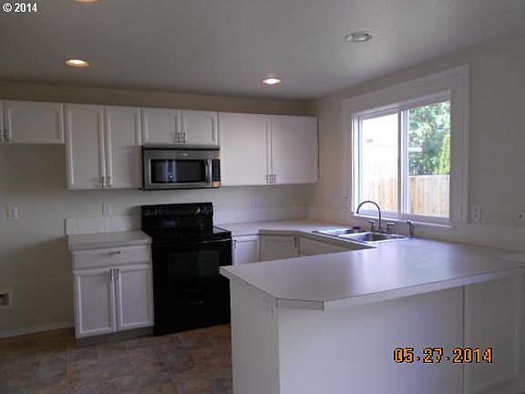 4th image of 2009 SE 185th Ct