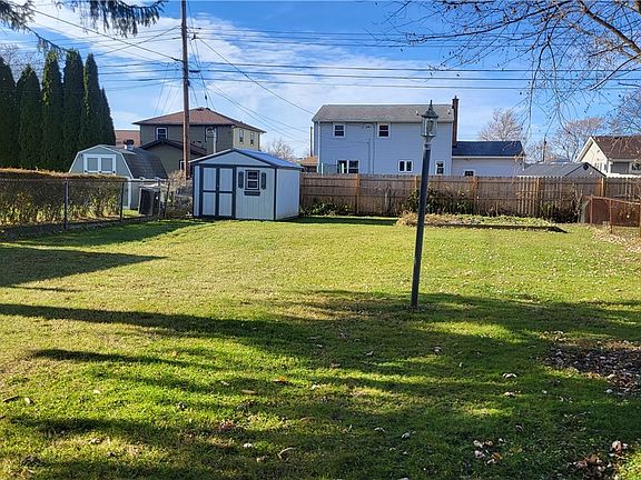 5th image of 1185 Mineral Springs Rd