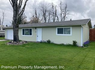 675 N 4th St, Aumsville, OR 97325