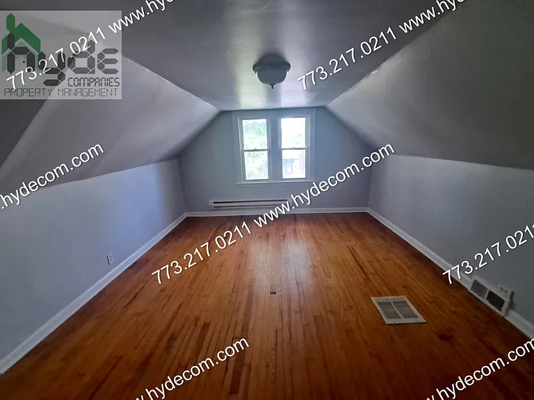 10017 S La Salle St — Photo 6