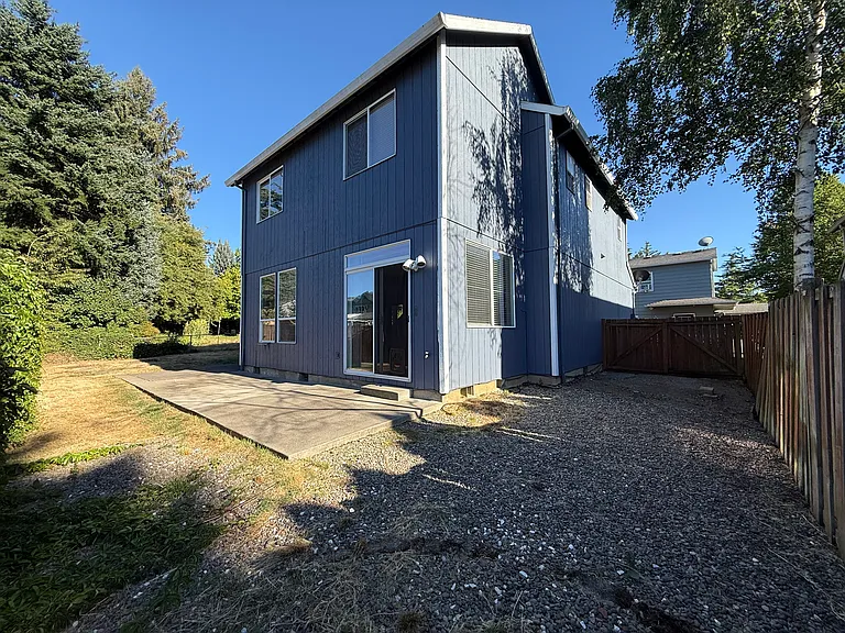 21421 SE Oak St — Photo 21