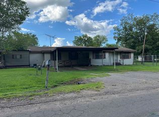 143 County Road 3151, De Berry, TX 75639