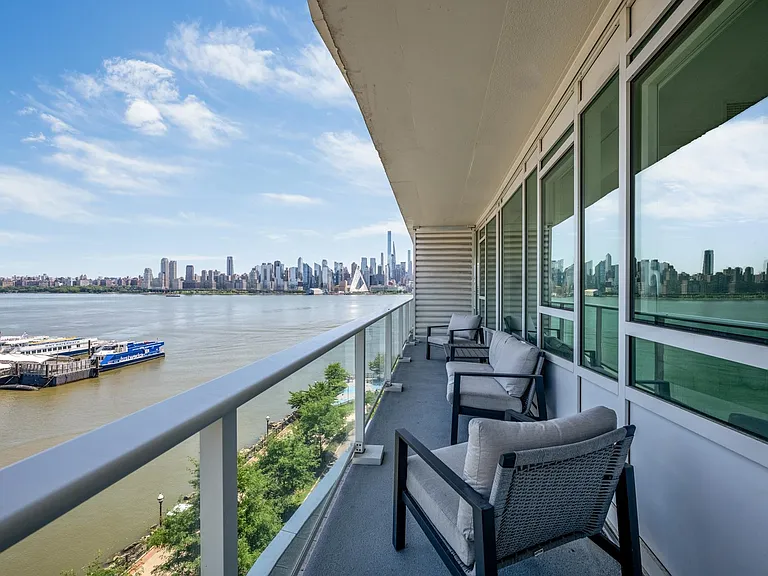 800 Avenue At Port Imperial #7030 — Photo 10
