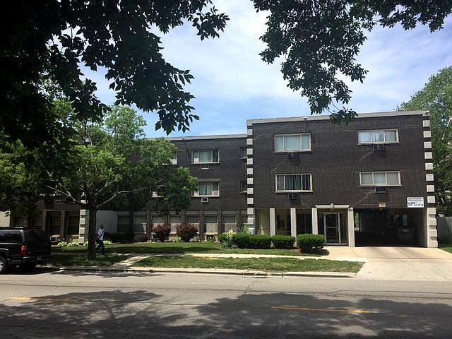1st image of 914 N Austin Blvd APT B2
