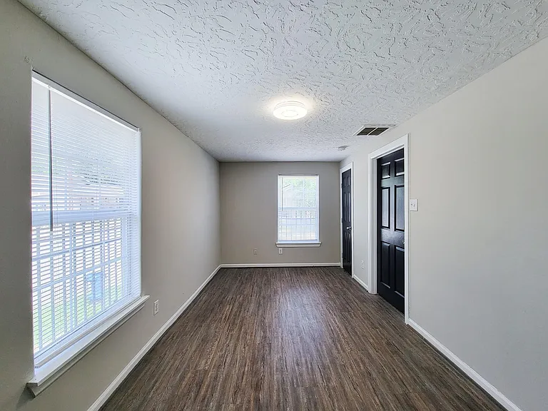 3416 Europa St — Photo 22