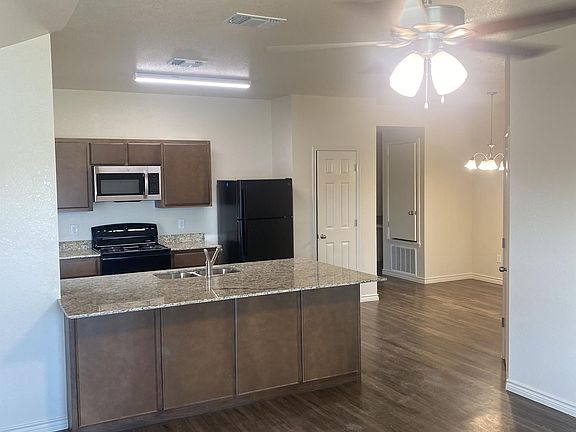 2nd image of 5912 Cordillera Dr #A