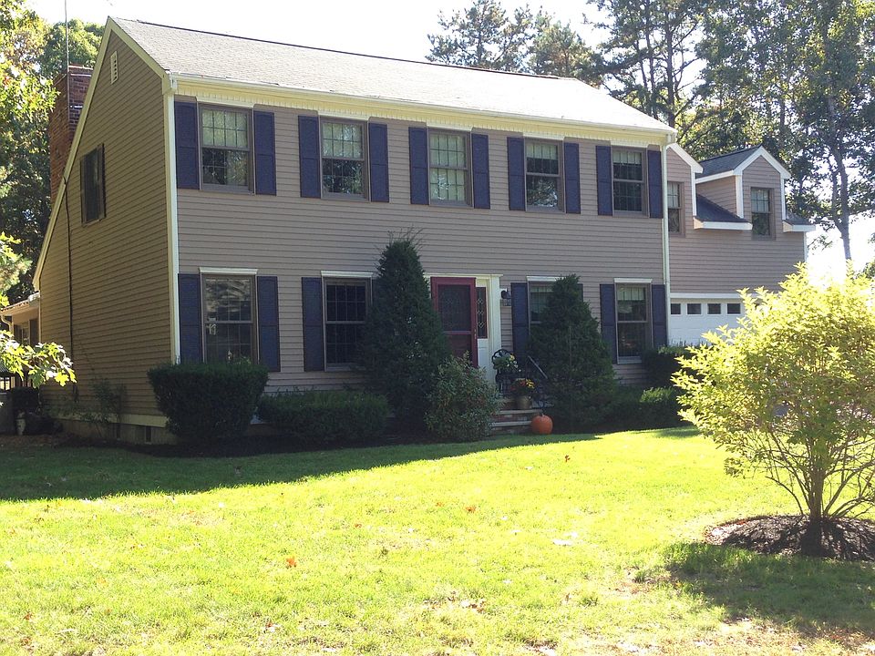 1st image of 15 Hallisey Dr
