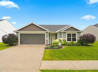 382 Heyford Ct, Fort Wayne, IN 46818