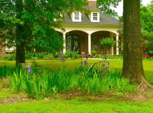 222 Pebble Beach Dr, Vicksburg, MS 39183