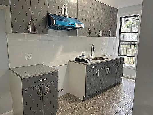 1st image of 1936 Bergen St #3