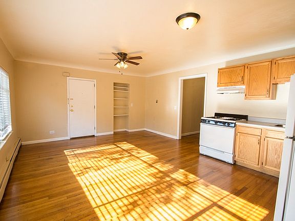 3rd image of 1103 Clarkson St APT A