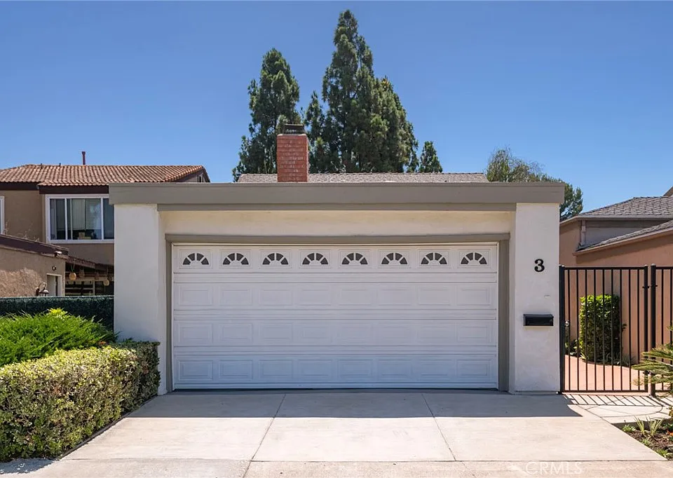 3 Willow Tree Ln